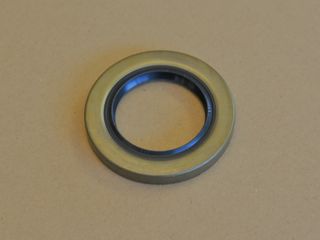 shaft seal front axle outside Reo 2.5-ton M35 M36 M275