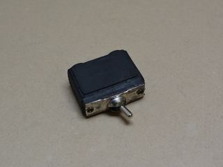 Schalter Vorwärmung Kaltstart Reo M35 M52 Gamma Goat