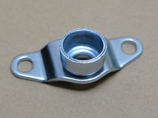 Zapfen Scharnier links Heckklappe Chevy Pick Up K30 M1008